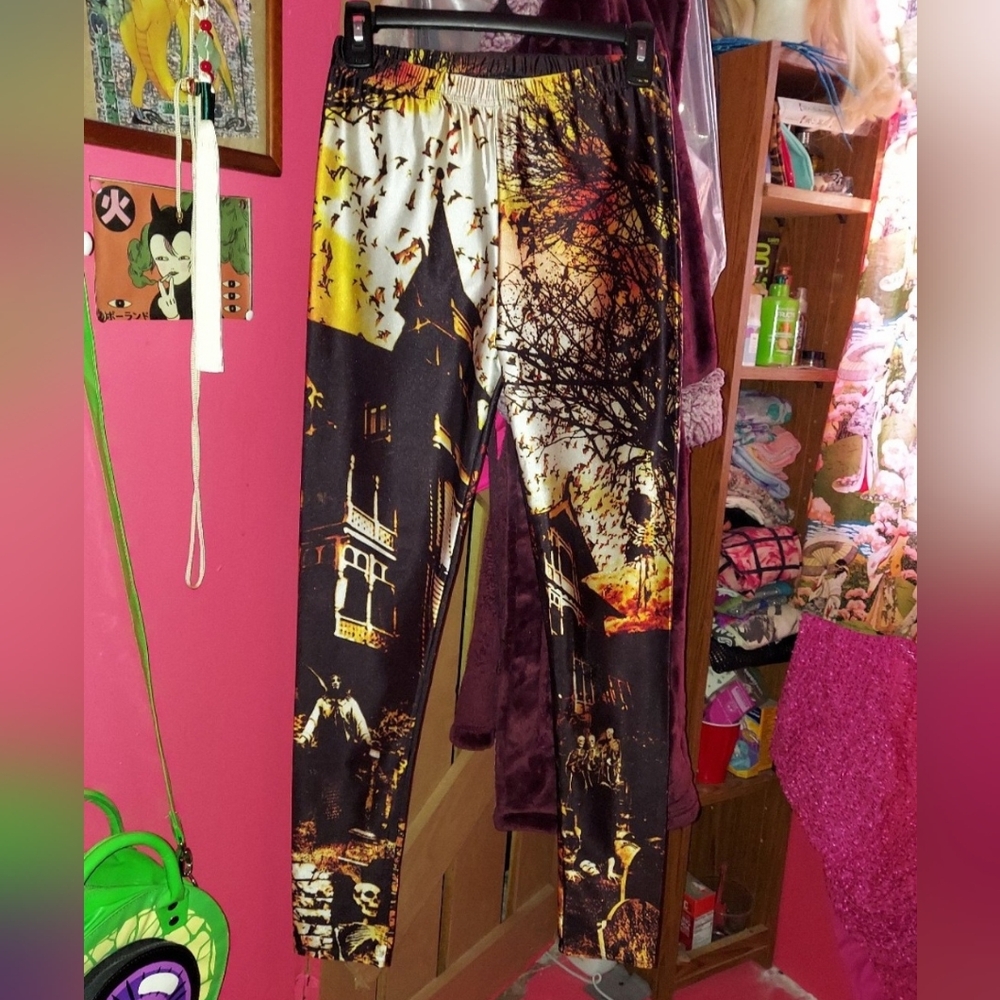 Haunted House Leggings